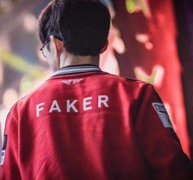 自由球员与 自由球员与